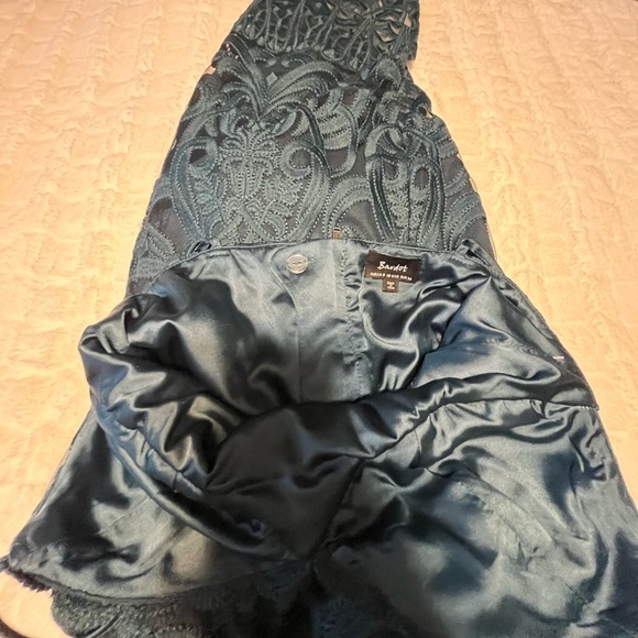 Bardot Gia Lace Midi Dress-NWT Size 4-Party/Holiday Dazzle - Picture 15 of 16